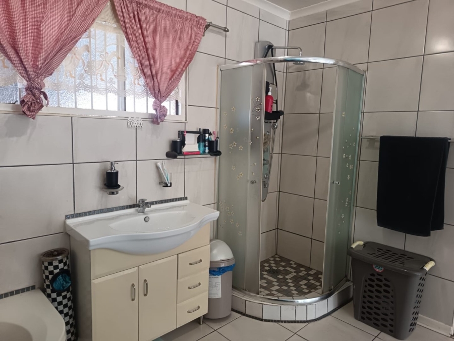 3 Bedroom Property for Sale in South Ridge Northern Cape